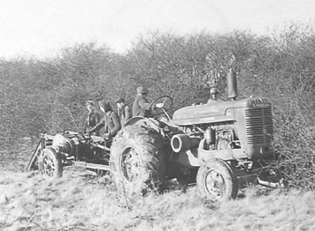 1943 Ploughing Display 13