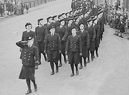 1944 Parade 15