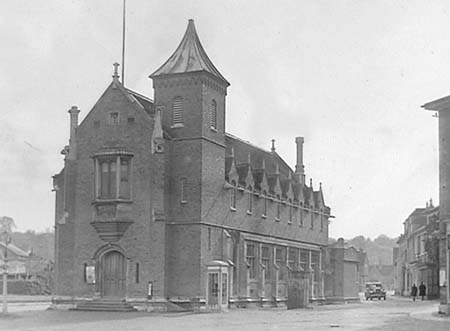 1946 Town Hall 01