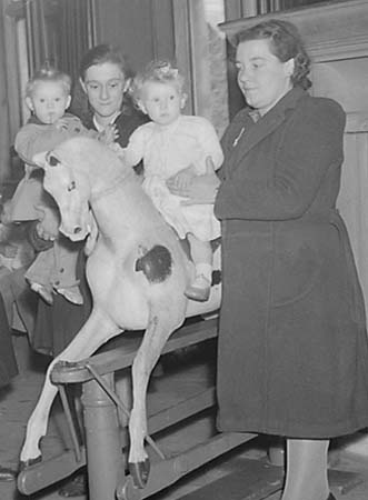 1947 Child Clinic 02