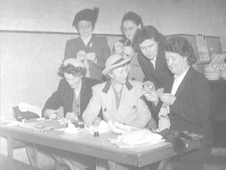 Glove Making 1948.3516